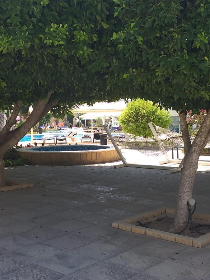 Boheme B6 Sunrise Beach Gastria Exterior foto
