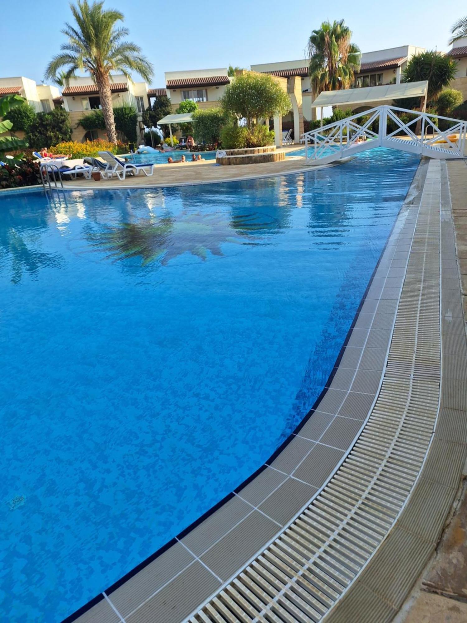 Boheme B6 Sunrise Beach Gastria Exterior foto
